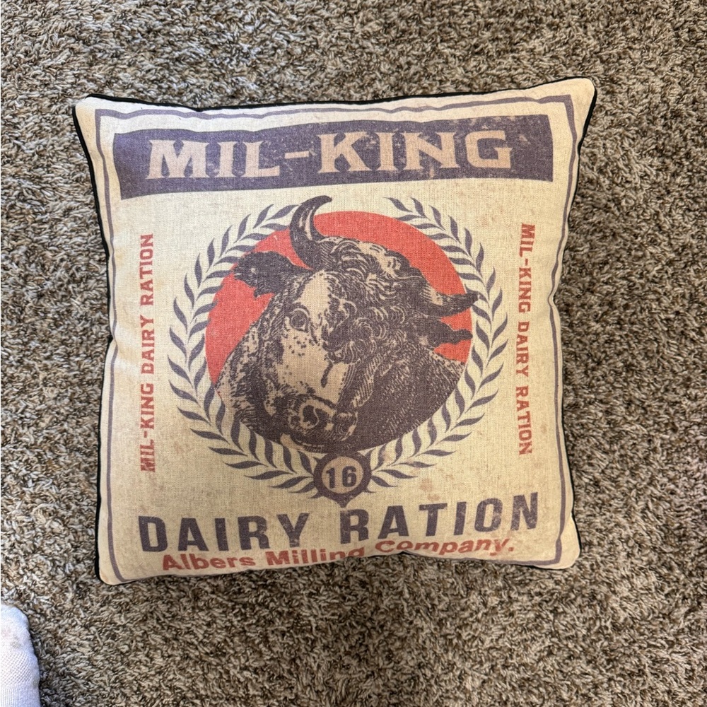 14x14 mill king cow pillow